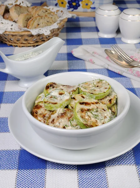 Courgette in melk saus — Stockfoto