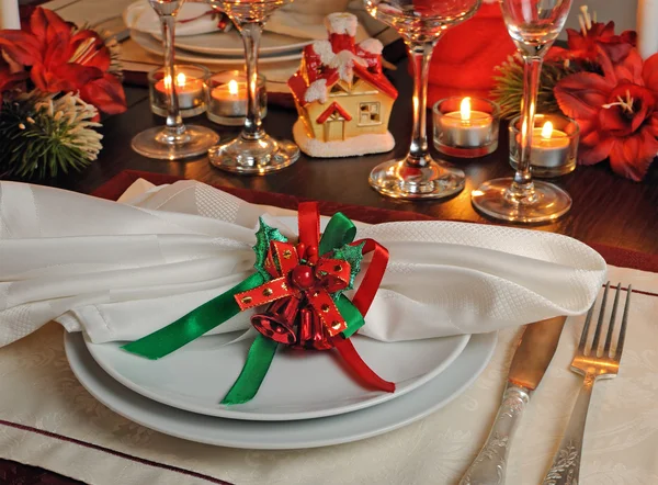 Festive Christmas table decoration — Stock Photo, Image