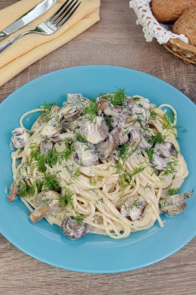 Spaghetti med svamp — Stockfoto