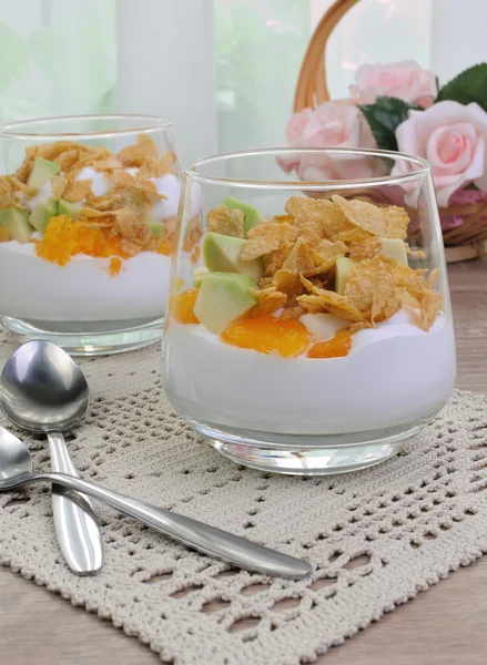 Parfait with orange and avocado — Stock Photo, Image