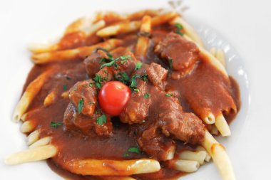 etli makarna, domates sos