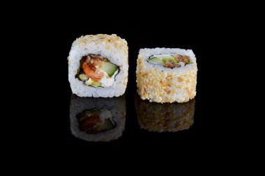 lezzetli suşi rulo 