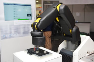 Otomatik robot kol