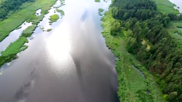 Bela paisagem fluvial — Vídeo de Stock