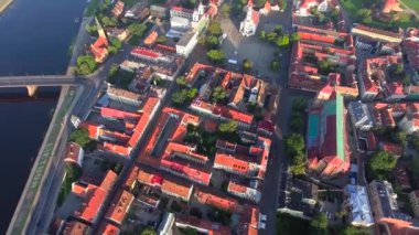 Eski Şehrin Üzerinden Uçuş