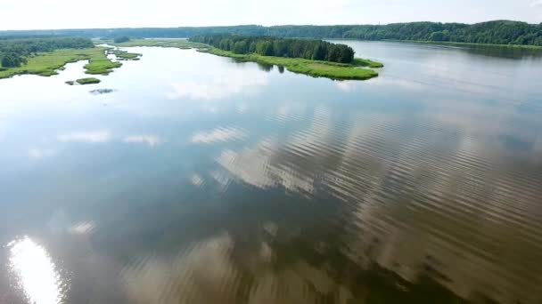 Řeka na letecký pohled na ranní — Stock video