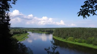 ormanda Nehri'nin havadan görünümü