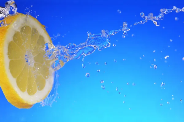 Snijd citroen — Stockfoto