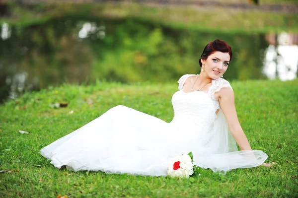 Beautiful  bride — Stock Photo, Image