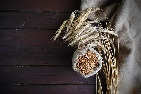 Beutel mit Getreide — Stockfoto