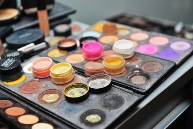  kozmetik yakın çekim