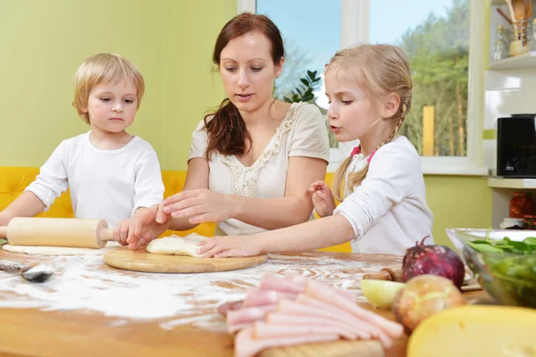 Mother with children — Stock Photo, Image