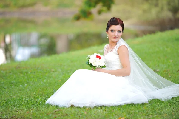 Bella sposa — Foto Stock