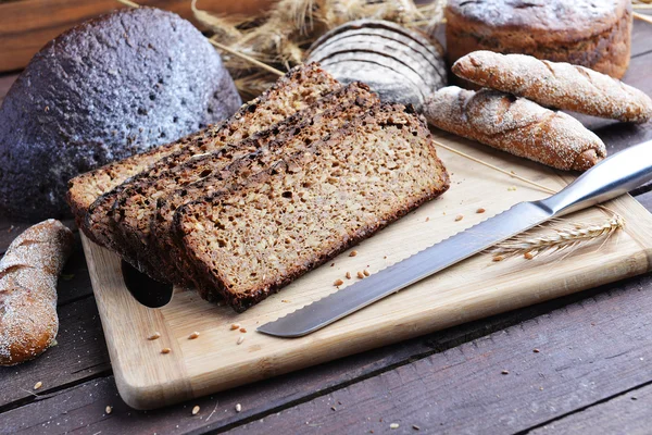 Siyah breadsliced ekmek — Stok fotoğraf
