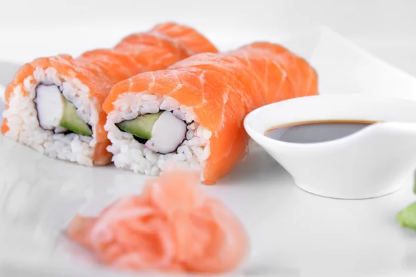 Sushi con salmone — Foto Stock