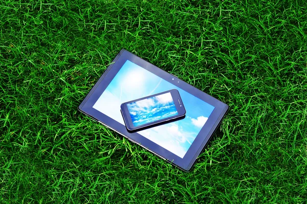 Mobile smartphone and tablet — Stock Photo, Image