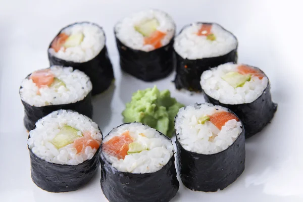 Japońskie sushi rolki — Zdjęcie stockowe