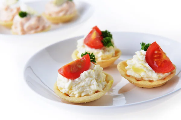 Tartlet with cream — Stock Photo, Image