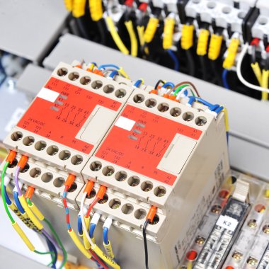 panel ile elektrik donatımı