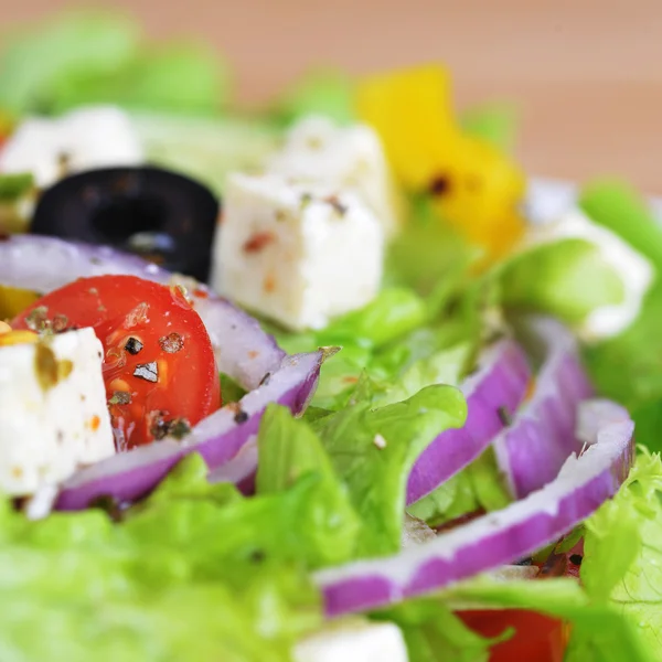 Salad with fresh vegetables — Stock Photo, Image