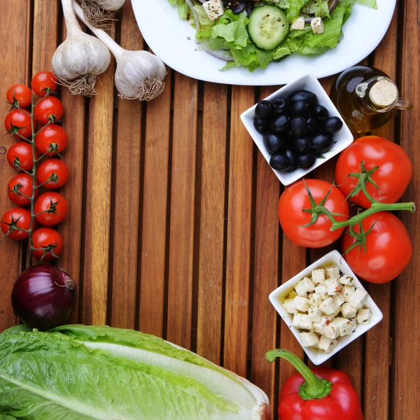 Salad with feta cheese — Stock Photo, Image