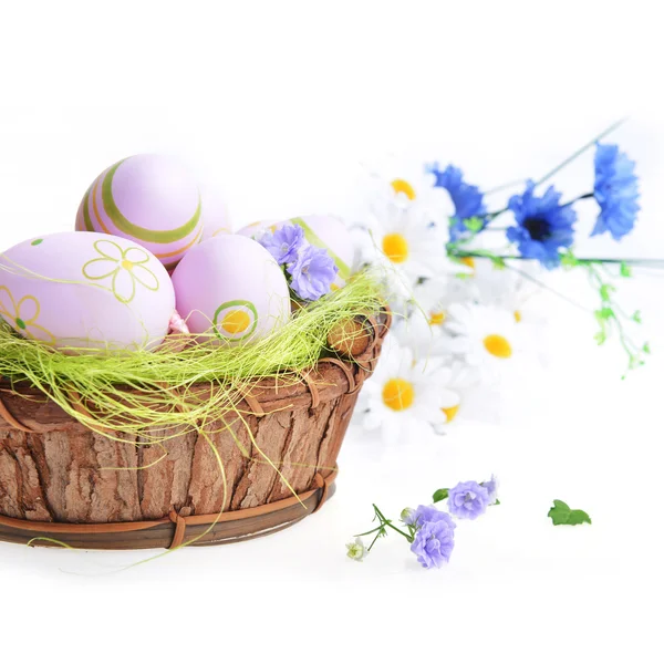 Cesta de huevos de Pascua —  Fotos de Stock