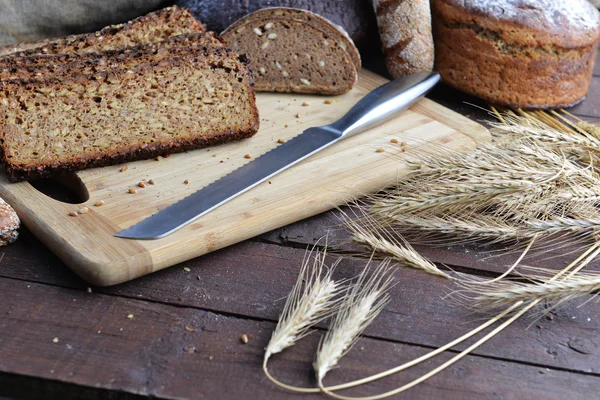 Sliced bread of sprouted grain — Stock Photo, Image