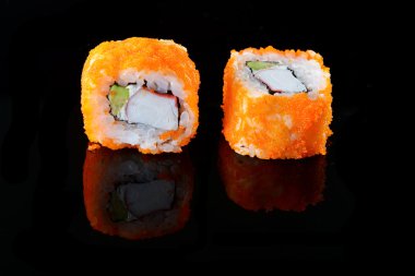 lezzetli suşi rulo