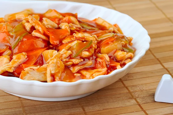 Verduras al vapor y carne . — Foto de Stock