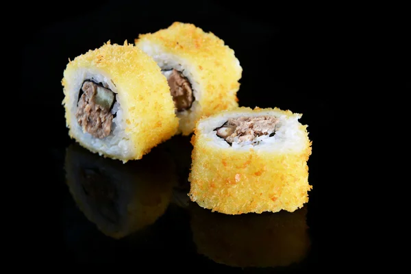 Delicioso sushi con salmón — Foto de Stock