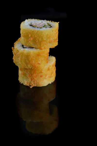 Tři lahodné sushi rolky — Stock fotografie