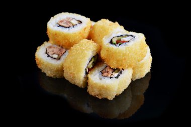 lezzetli suşi rulo