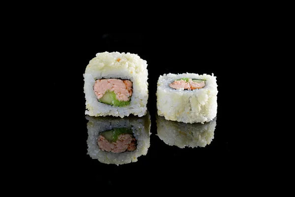 Deliciosos rollos de sushi — Foto de Stock