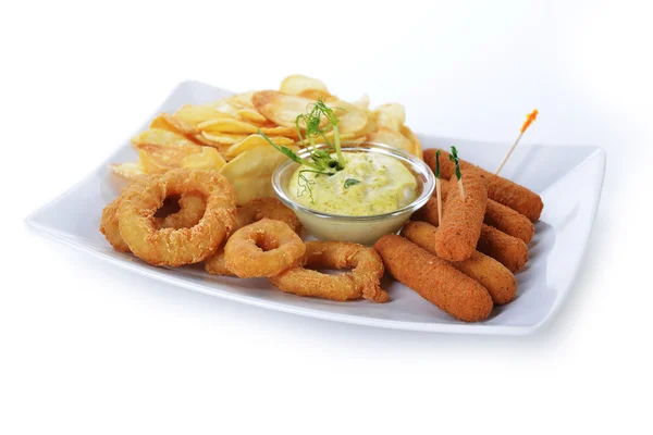 Tasty fish sticks and potatoes — Stock Photo, Image