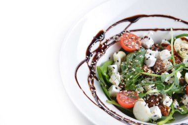 salata sebze ve et
