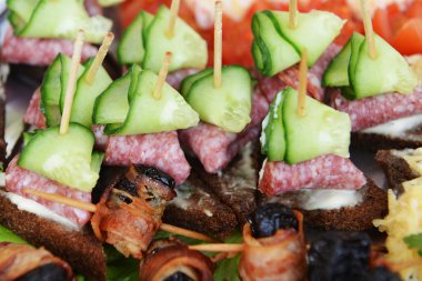 Sebzeli balık ve et aperatifler