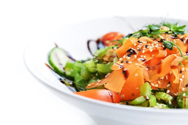 Salade de légumes et de viande — Photo