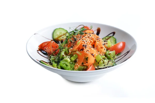 Салат з овочів і м'яса — стокове фото