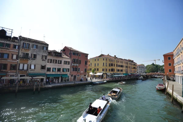 Casas históricas e lagoa em Veneza — Fotografia de Stock