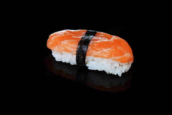Köstliches japanisches Sushi — Stockfoto