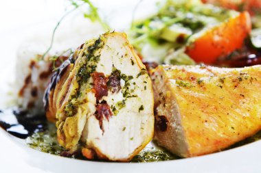 kızarmış tavuk ve pirinç  