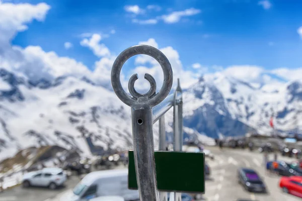 Picos nevados de montaña —  Fotos de Stock