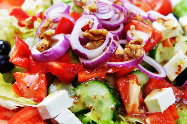 Salad with fresh vegetables — Stock Photo, Image