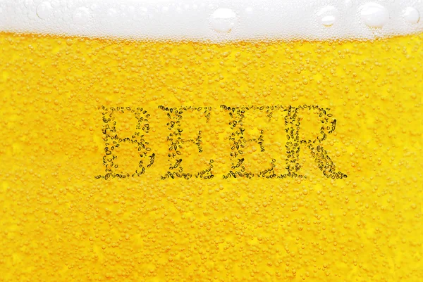 Bières avec bulles gros plan — Photo