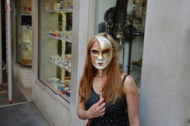 Venedik Maske ile kadın