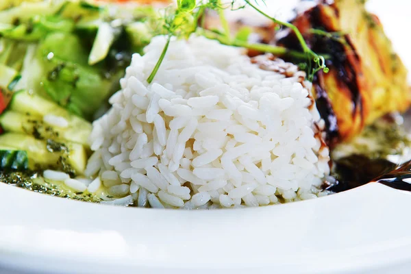 Frango assado e arroz — Fotografia de Stock