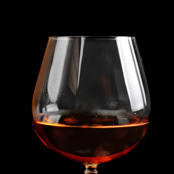 Brandy drankje in glas. — Stockfoto