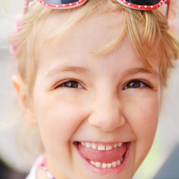 Little girl with glasses — Stock Photo, Image