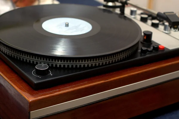Vintage classic style old school turntable — Stock Photo, Image