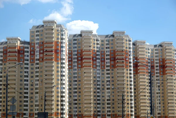 Sección superior de edificios de apartamentos modernos —  Fotos de Stock